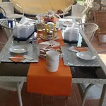Crisam לינה וארוחת בוקר 3*